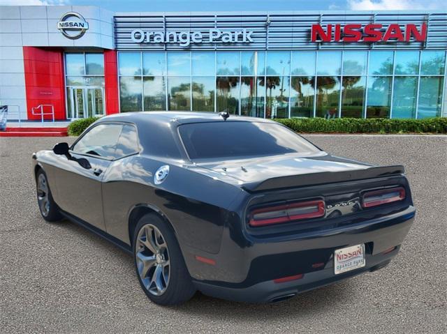 2015 dodge challenger sxt plus