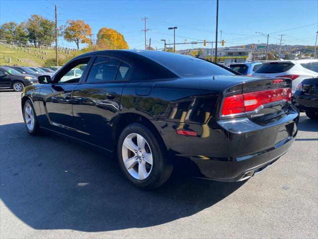 2014 dodge charger se