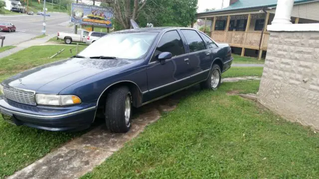 1994 chevrolet caprice sedan 4-door blue exterior and blue interior