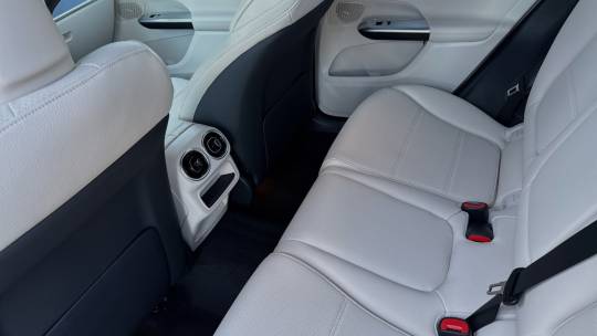 2025 Mercedes-Benz GLC
