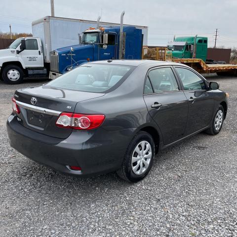 2011 toyota corolla le