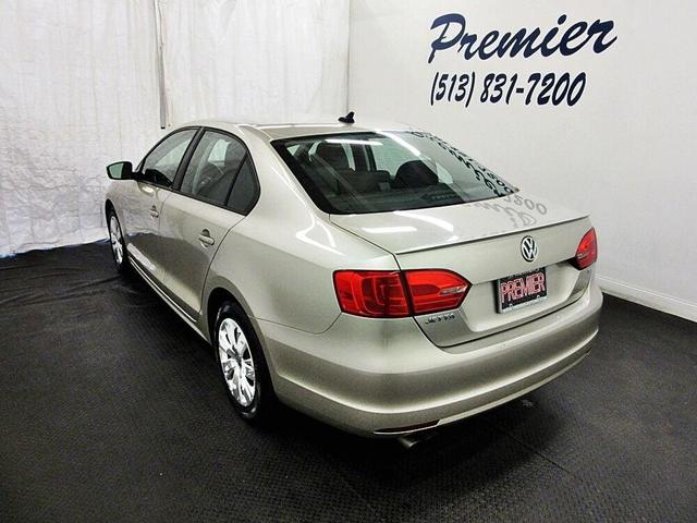 2014 volkswagen jetta auto se
