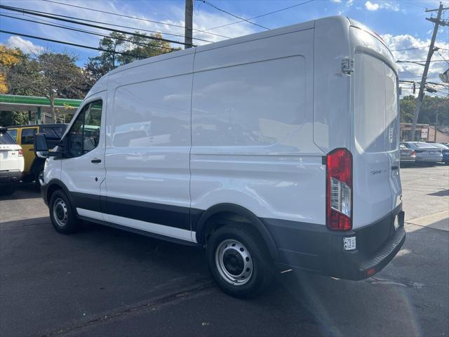 2016 ford transit-150 base