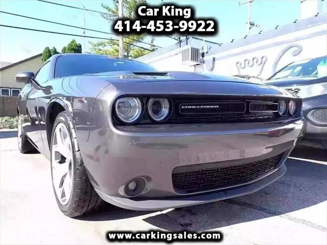 2016 dodge challenger sxt
