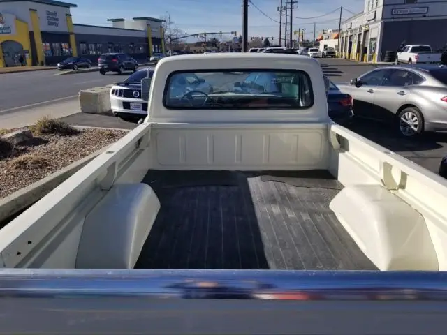 beautiful 1972 ford f250 sport custom vintage pkup (only 600 made in this color)