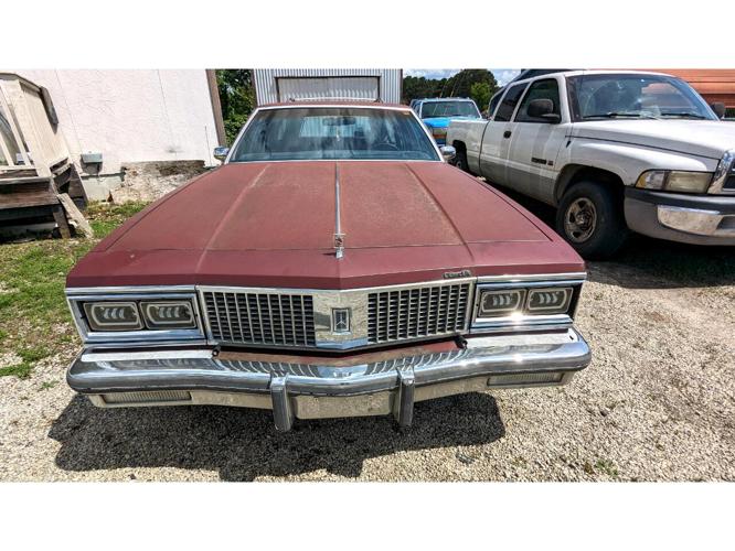 1989 oldsmobile custom cruiser in gray court, south carolina