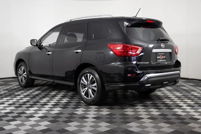 2017 nissan pathfinder sv