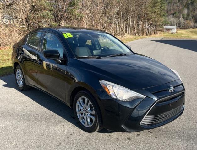 2018 toyota yaris ia base