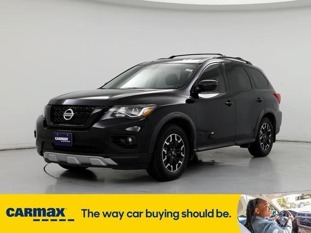 2019 nissan pathfinder sv