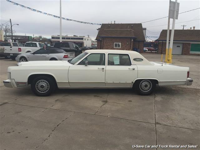 1978 lincoln continental automatic 4-door sedan