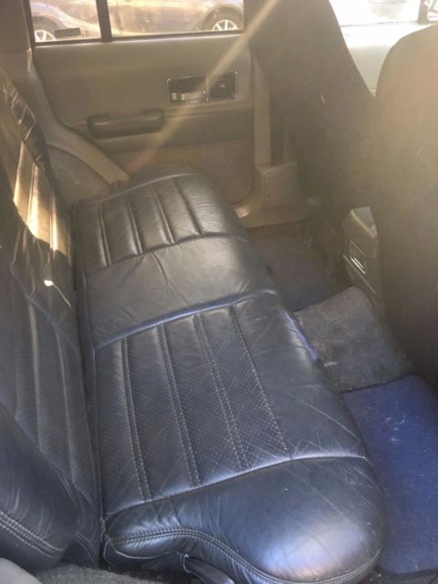 awesome 1991 jeep cherokee!!! perfect for adventures!