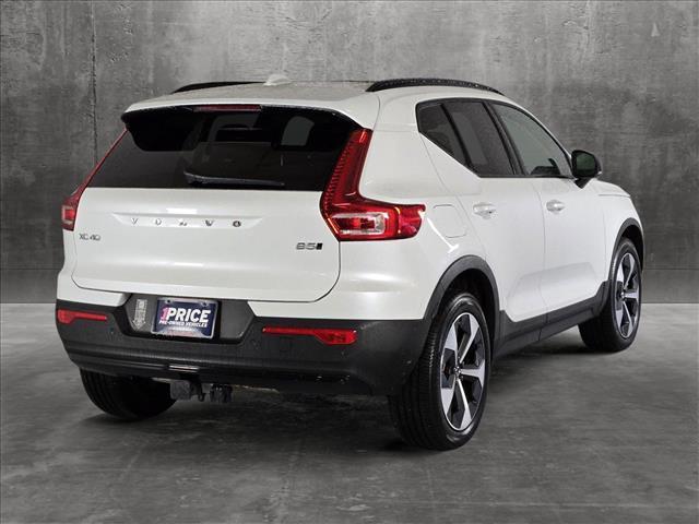 2023 volvo xc40 b5 ultimate dark theme