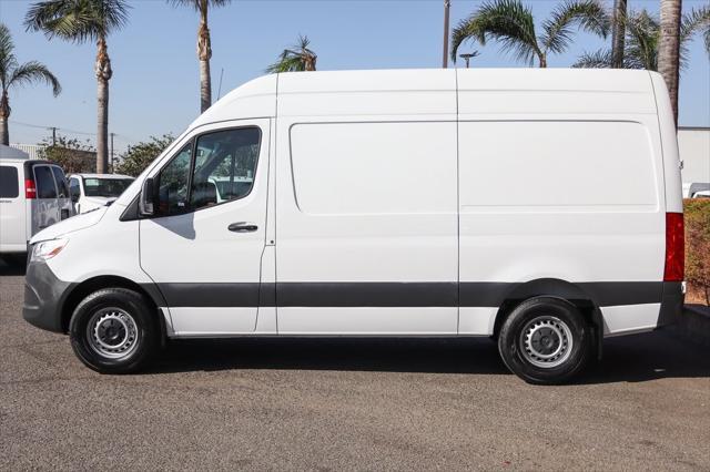 2022 mercedes-benz sprinter 2500 standard roof
