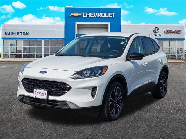 2021 ford escape se