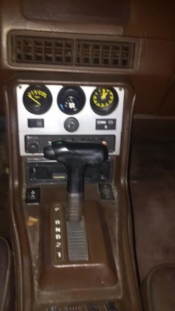 1984 porsche 944 automatic daily driver / project in motion