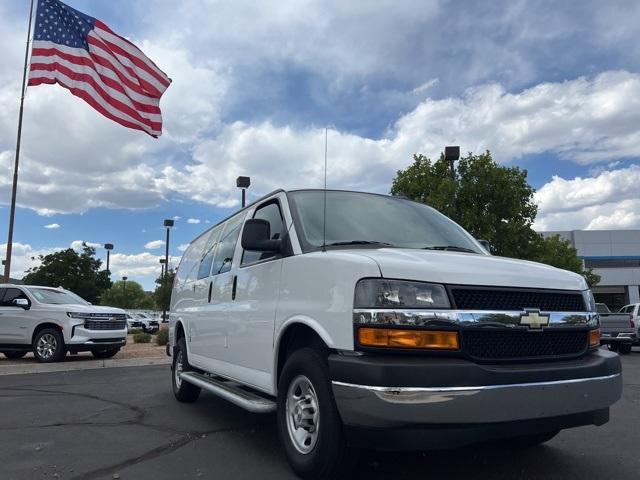 2022 chevrolet express 2500 work van