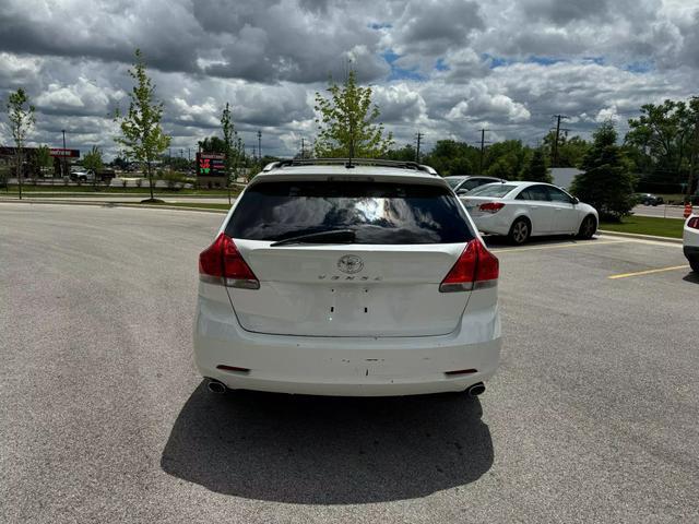 2011 toyota venza base