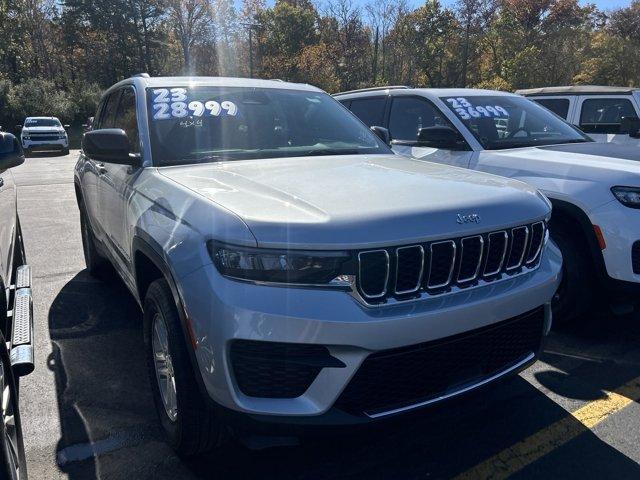 2023 jeep grand cherokee laredo