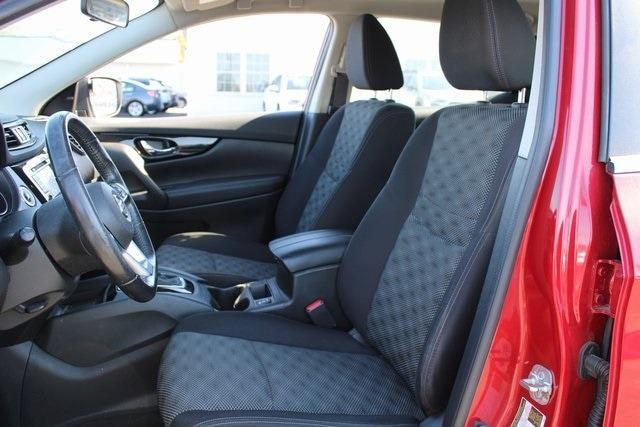 2018 nissan rogue sport sv