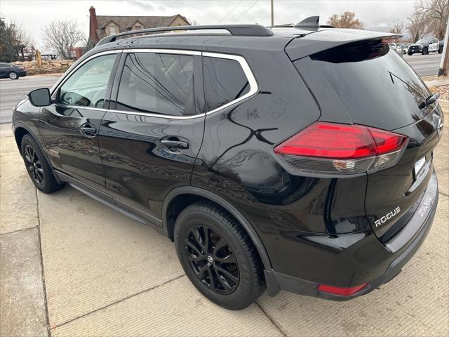 2017 nissan rogue sv