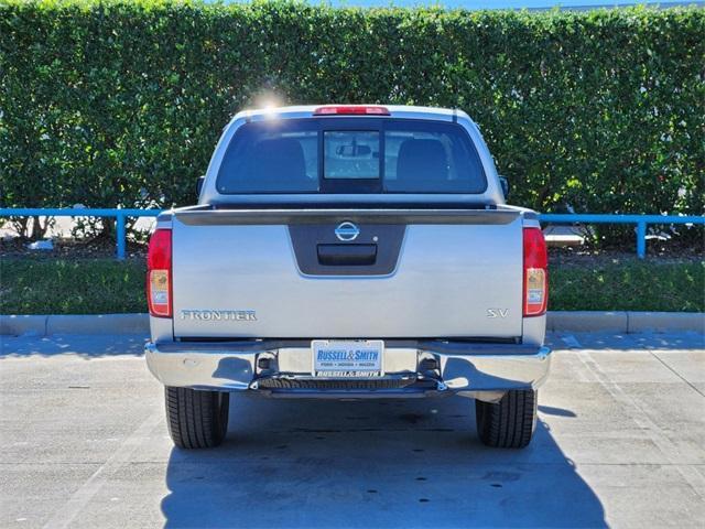 2016 nissan frontier sv