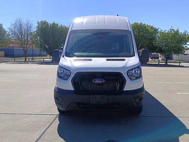 2023 ford transit-250 base