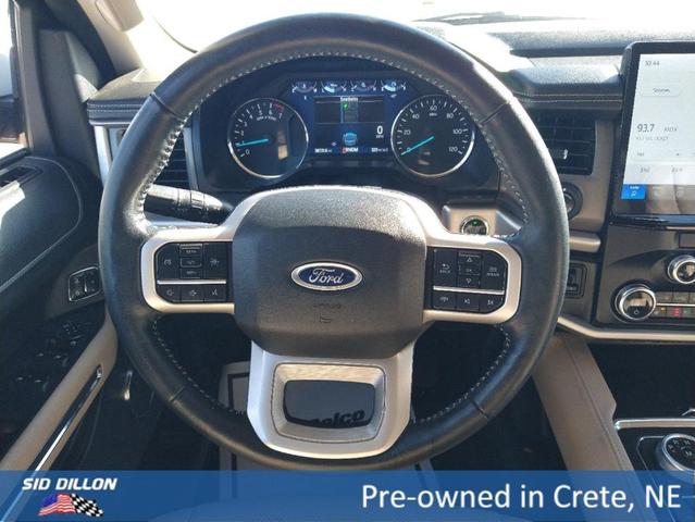 2022 ford expedition max xlt