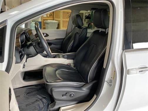 2021 chrysler pacifica hybrid limited in fond du lac, wisconsin