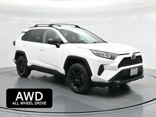 2020 toyota rav4 le