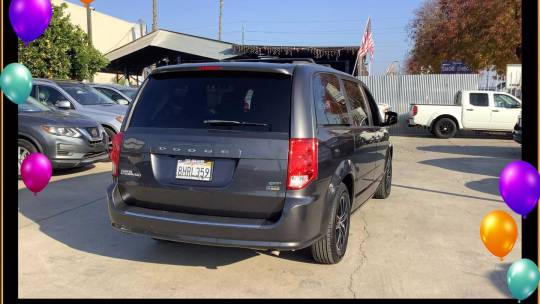 2017 Dodge Grand caravan