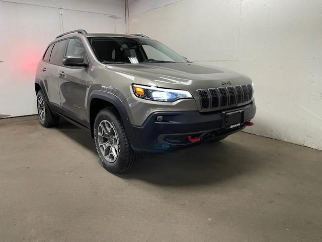 2021 jeep cherokee trailhawk