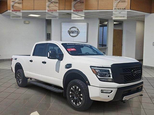 2024 nissan titan xd pro-4x