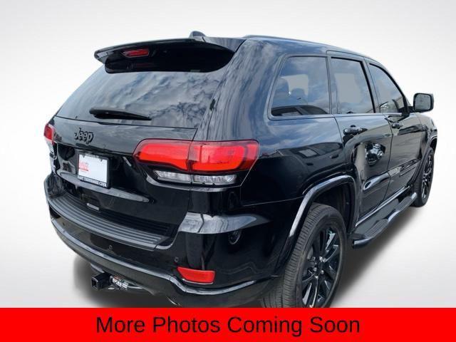 2022 jeep grand cherokee laredo