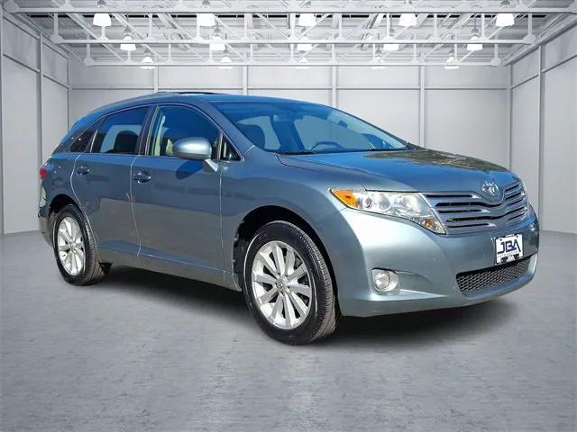 2010 toyota venza base