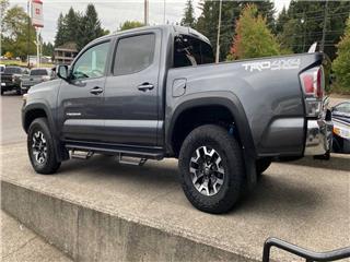 2023 Toyota Tacoma sr v6