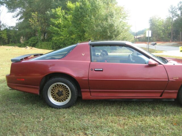 1988 pontiac firebird trans am gta no accidents and no rust great shape!!