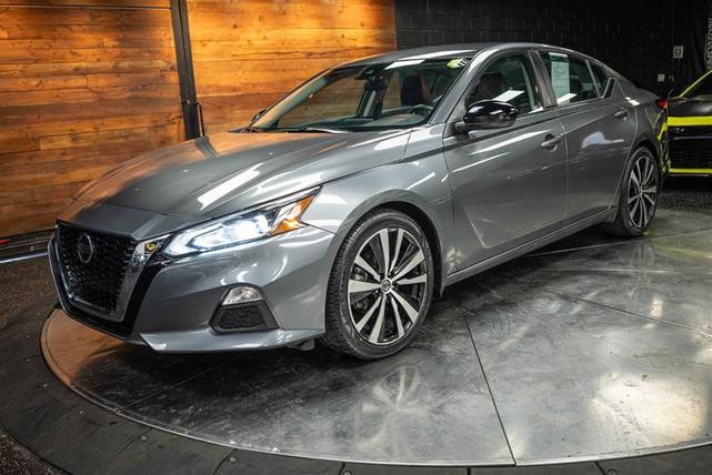 2022 nissan altima 2.5 sr