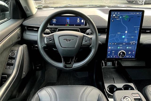2022 ford mustang mach-e premium
