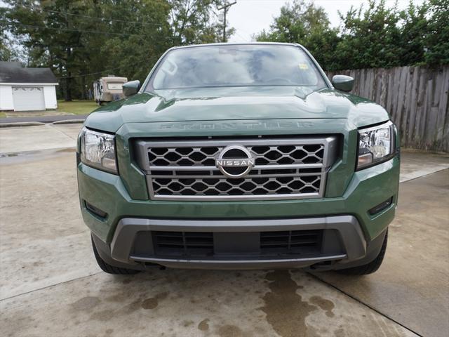 2022 nissan frontier sv