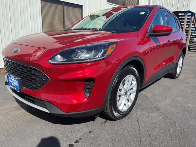 2021 ford escape se