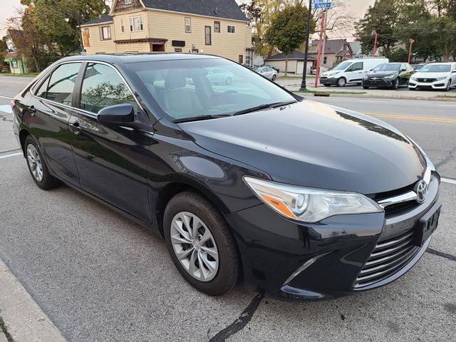 2015 toyota camry in cudahy, wisconsin