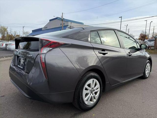 2016 toyota prius two