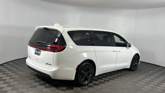 2022 Chrysler Pacifica