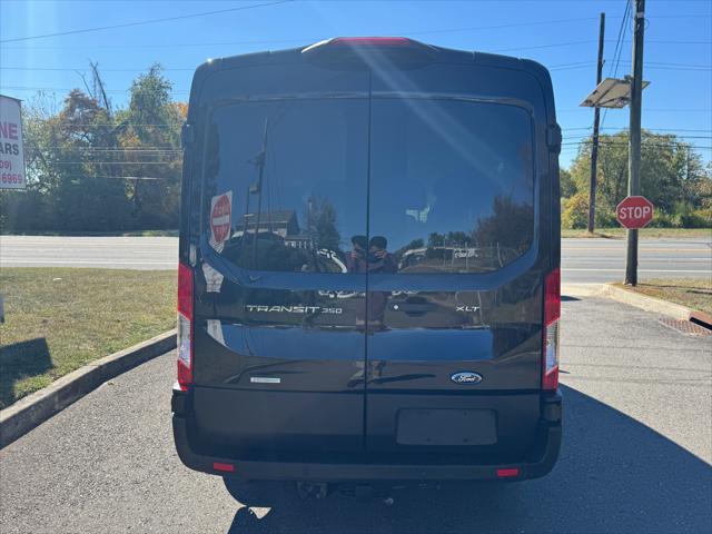 2022 ford transit-350 xlt