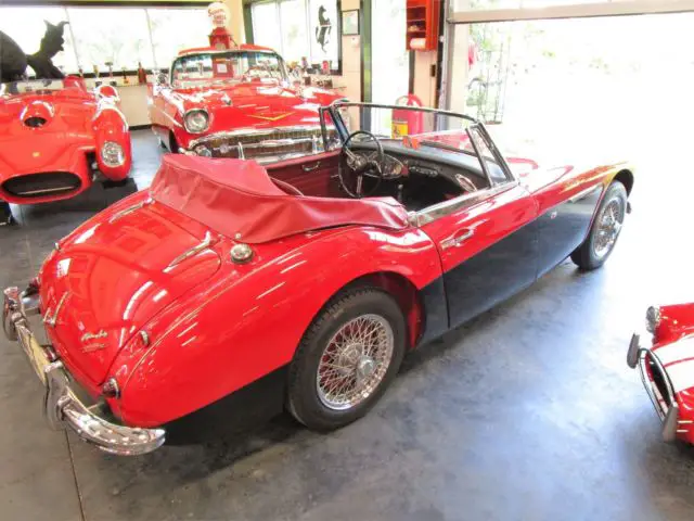 6 cyl 1966 austin healey 3000 convertible 6 cyl 4-speed w/ o' drive