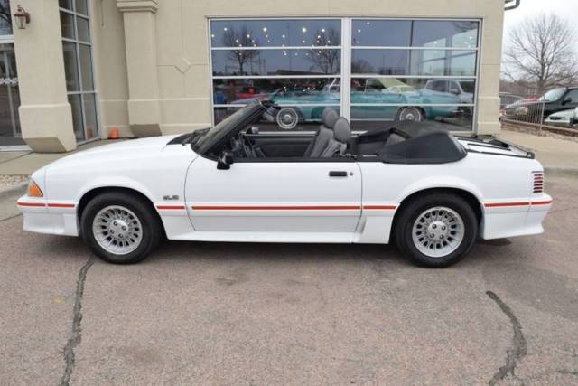 1989 ford mustang gt 2dr convertible 5.0 fox body 5-speed***