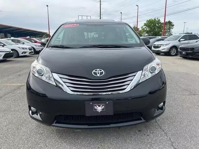 2017 toyota sienna xle minivan 4d in indianapolis, indiana