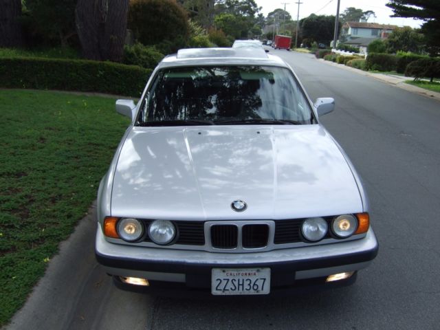 1992 bmw 525i (e34) 5 speed manual transmission - silver, with black interior