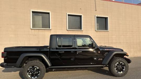 2024 Jeep Gladiator