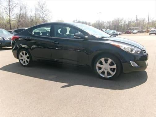 2013 hyundai elantra limited in blaine, minnesota